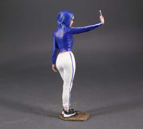 1:18 Selfie Girl - Handgemacht - 3D - Unikate -